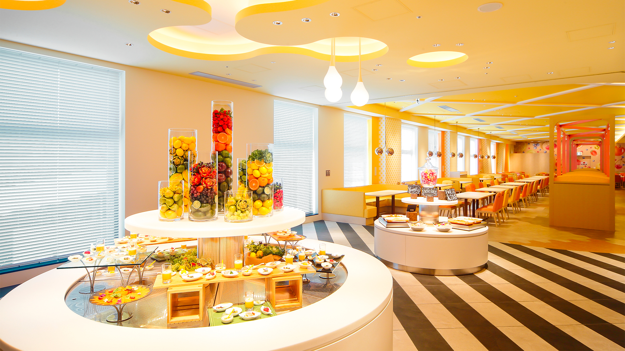 ヴィータ ダイニング　ソリス グラーティア