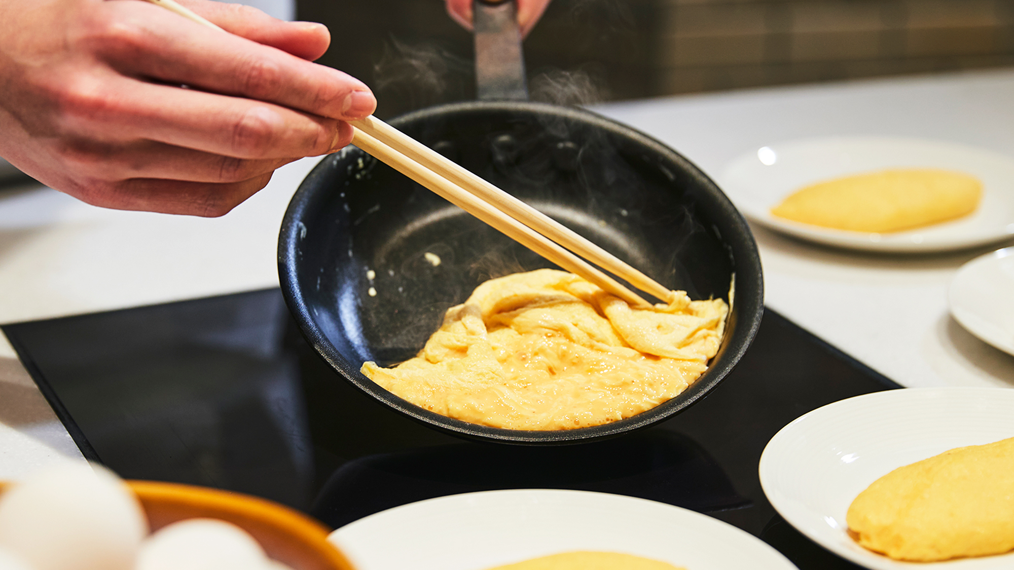 朝食ビュッフェ　オムレツ