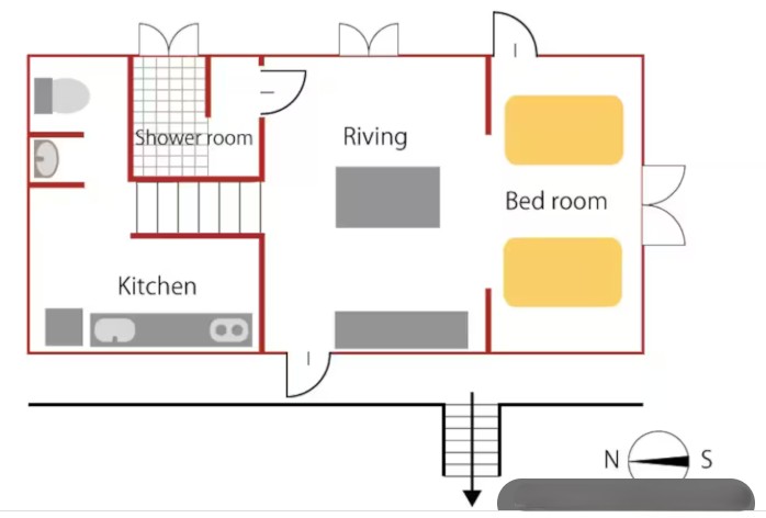 山の小屋　間取り図