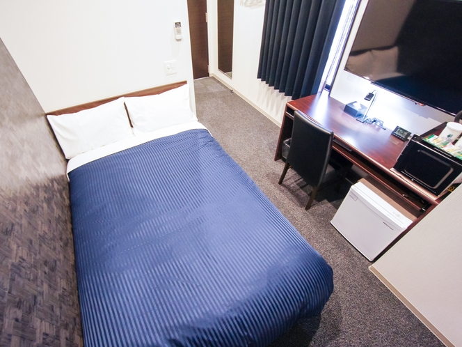 ◆シングルルーム◆全室4K対応テレビ・シモンズ製ベッドを導入しております。