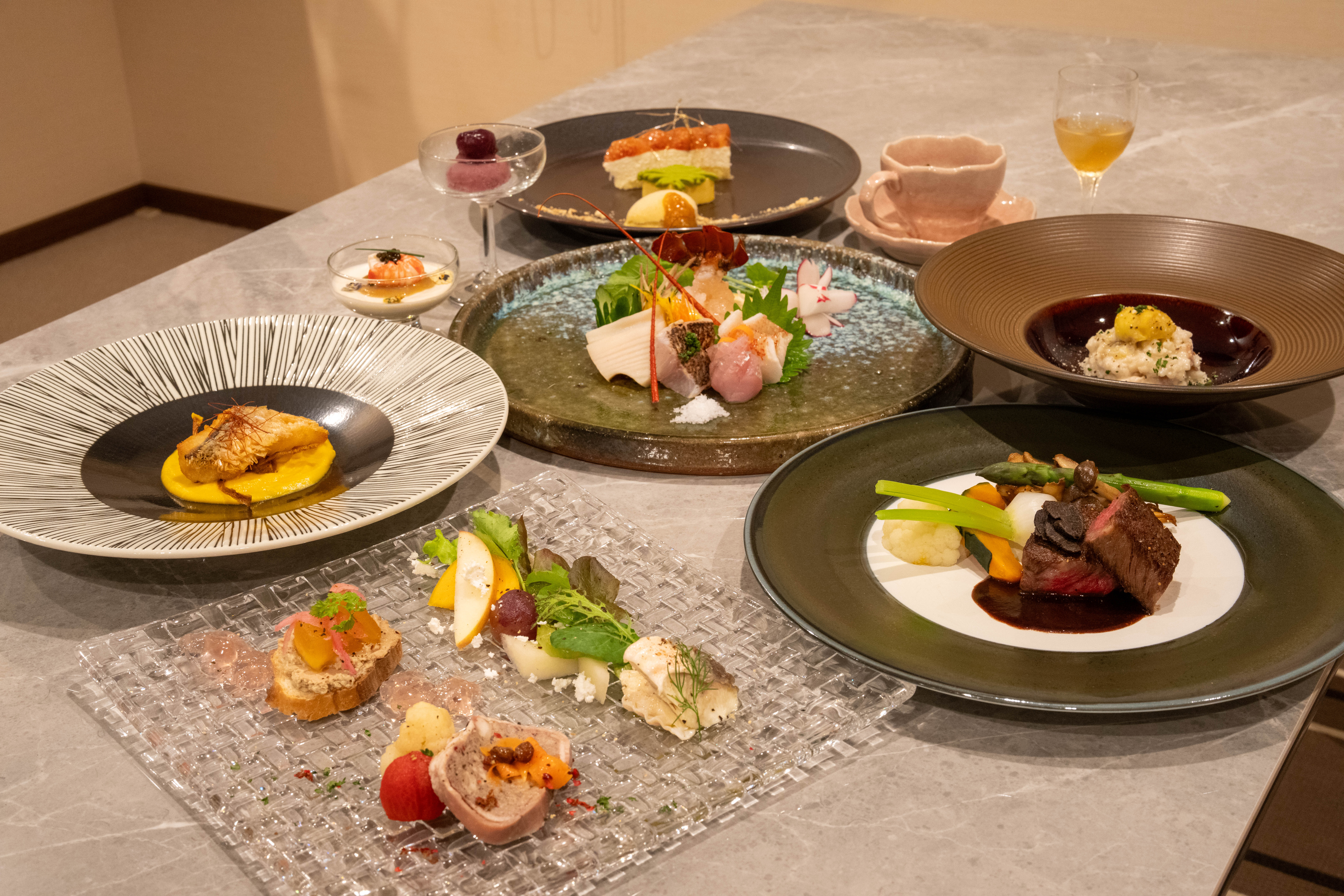 一例：オーナーシェフオリジナルフルコース極み