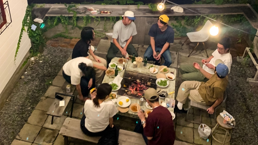 ・BBQ　ご自由に食材や飲み物を持ち込んでお楽しみください