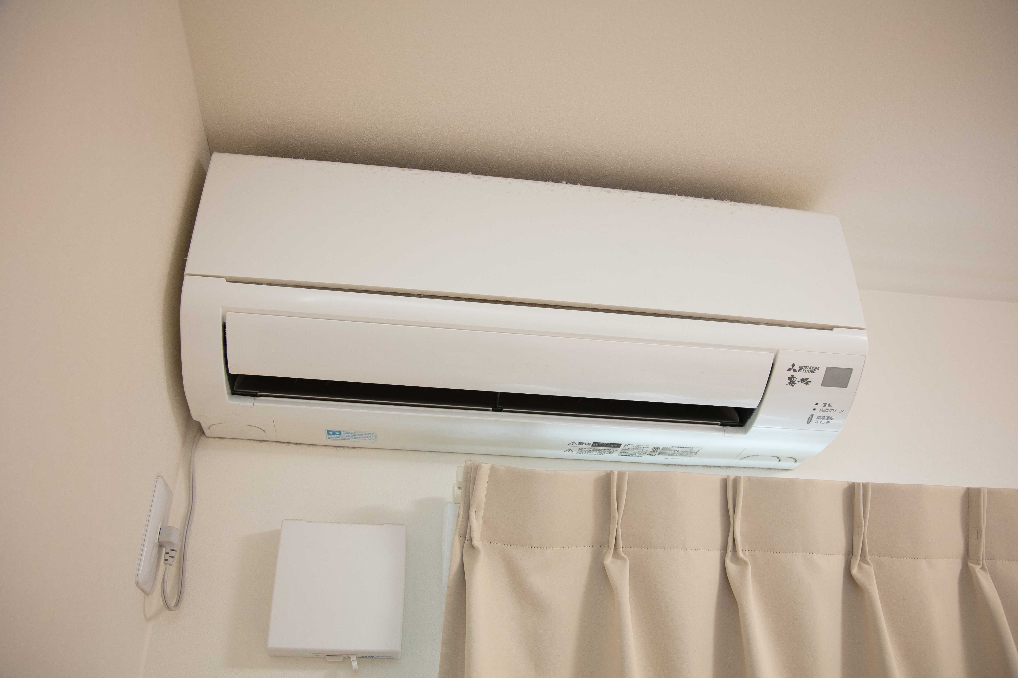 セミダブルベッド&times;２　104号室