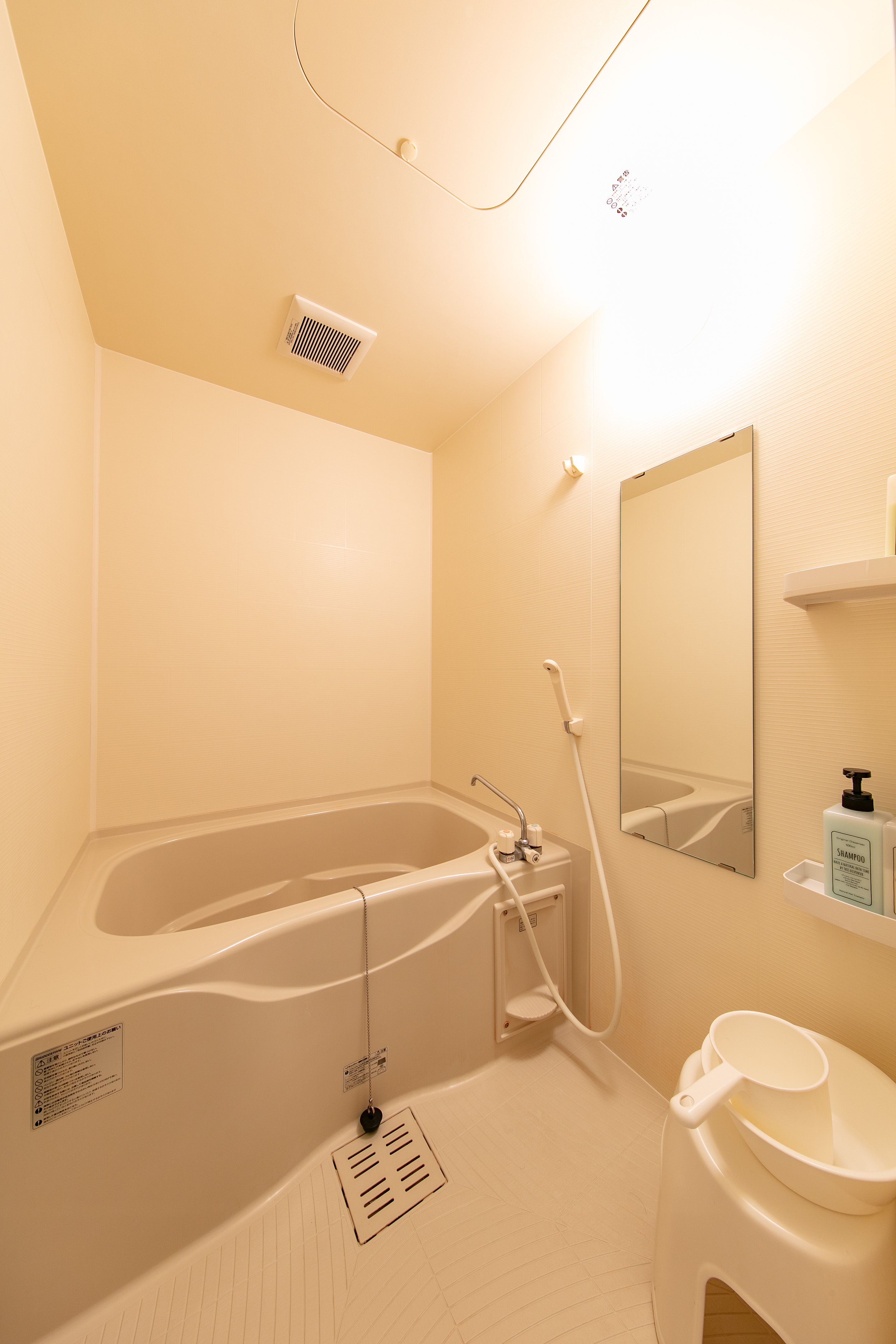 セミダブルベッド&times;２　104号室