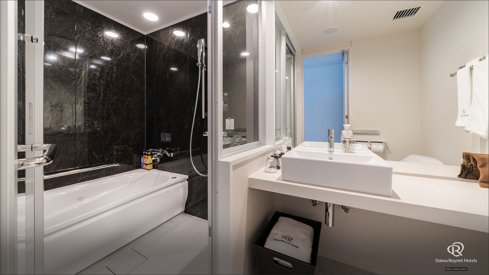 【QUOカード1，000円付】出張でも旅行でも嬉しい便利なQUOカード付／無線LAN無料／ 素泊り