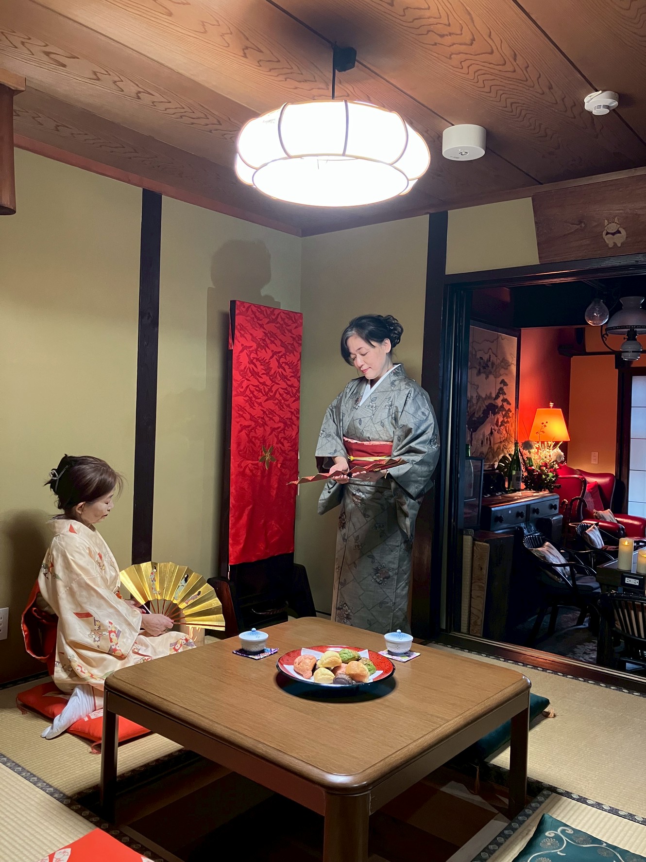 和やかな団欒の間