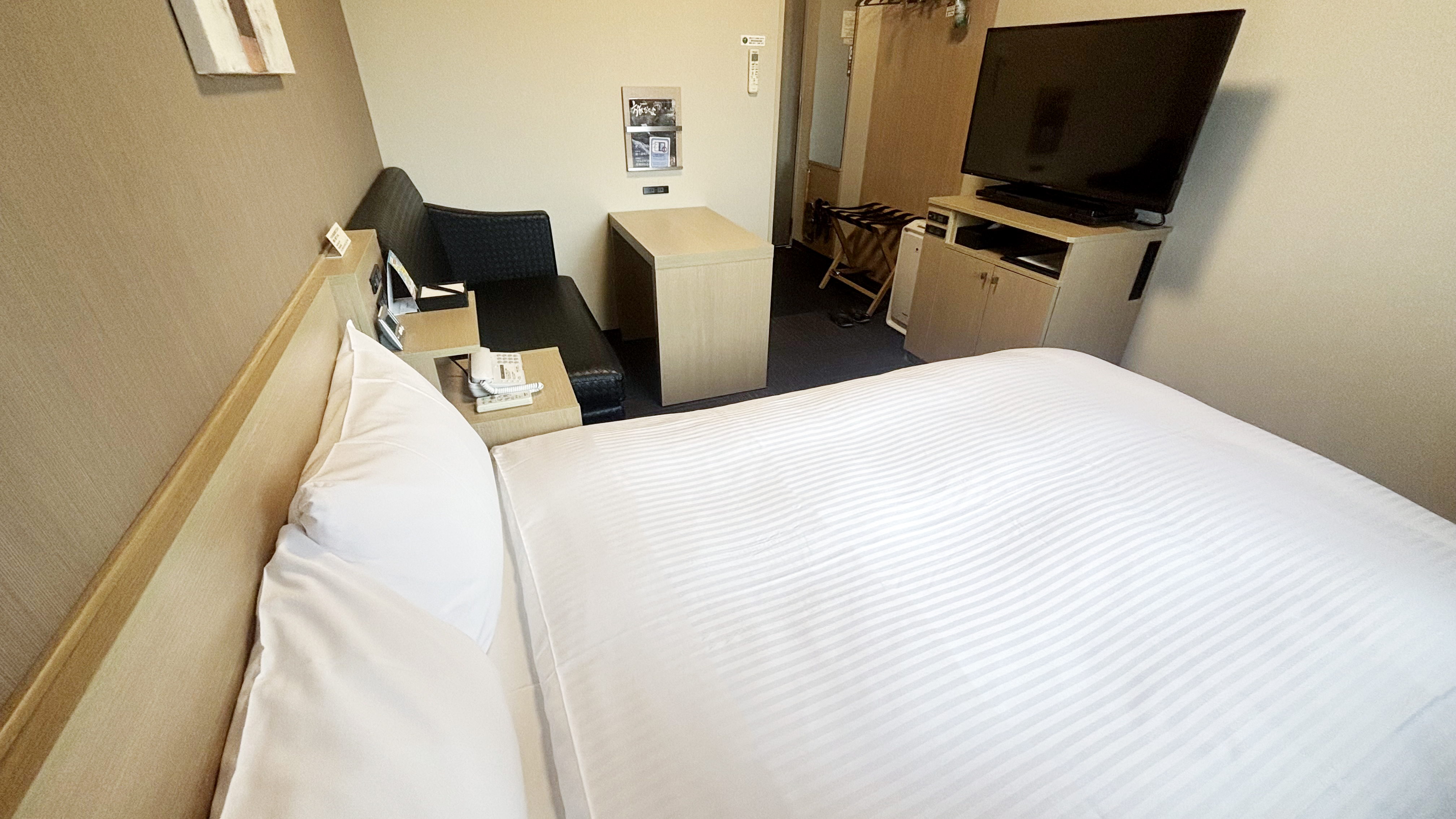 スタンダードセミダブルルーム2