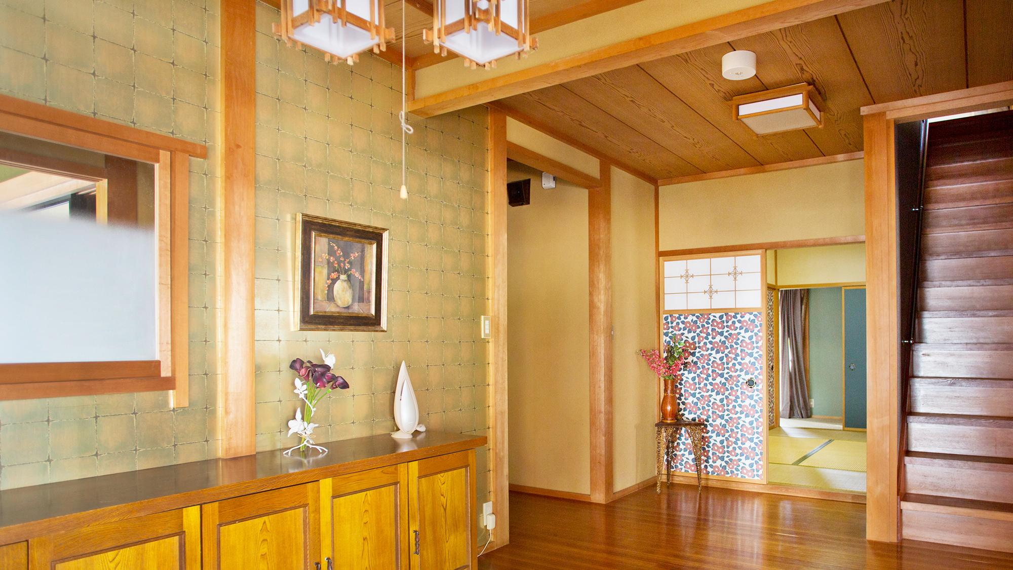 和館のエントランス