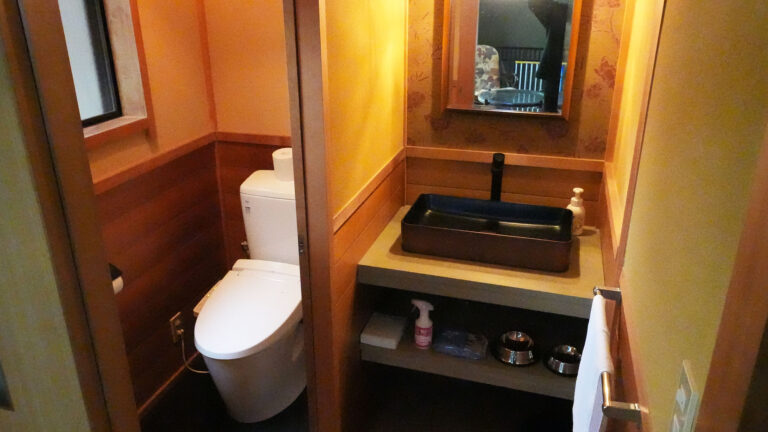 トイレと手洗い