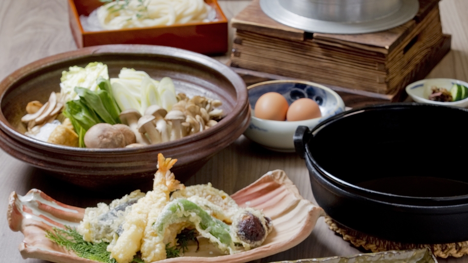 【HANARE／和食すき焼き鍋プラン】 お刺身、天扶良、すき焼き。和食の定番で、安心のおいしさを。