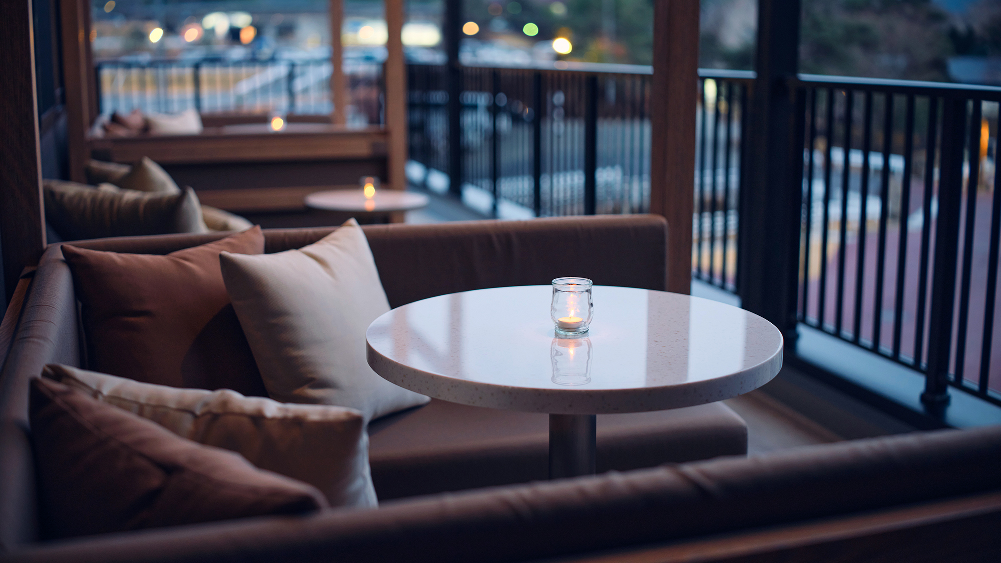 【ASOBIYUKU VILLA／カタラウンジ】