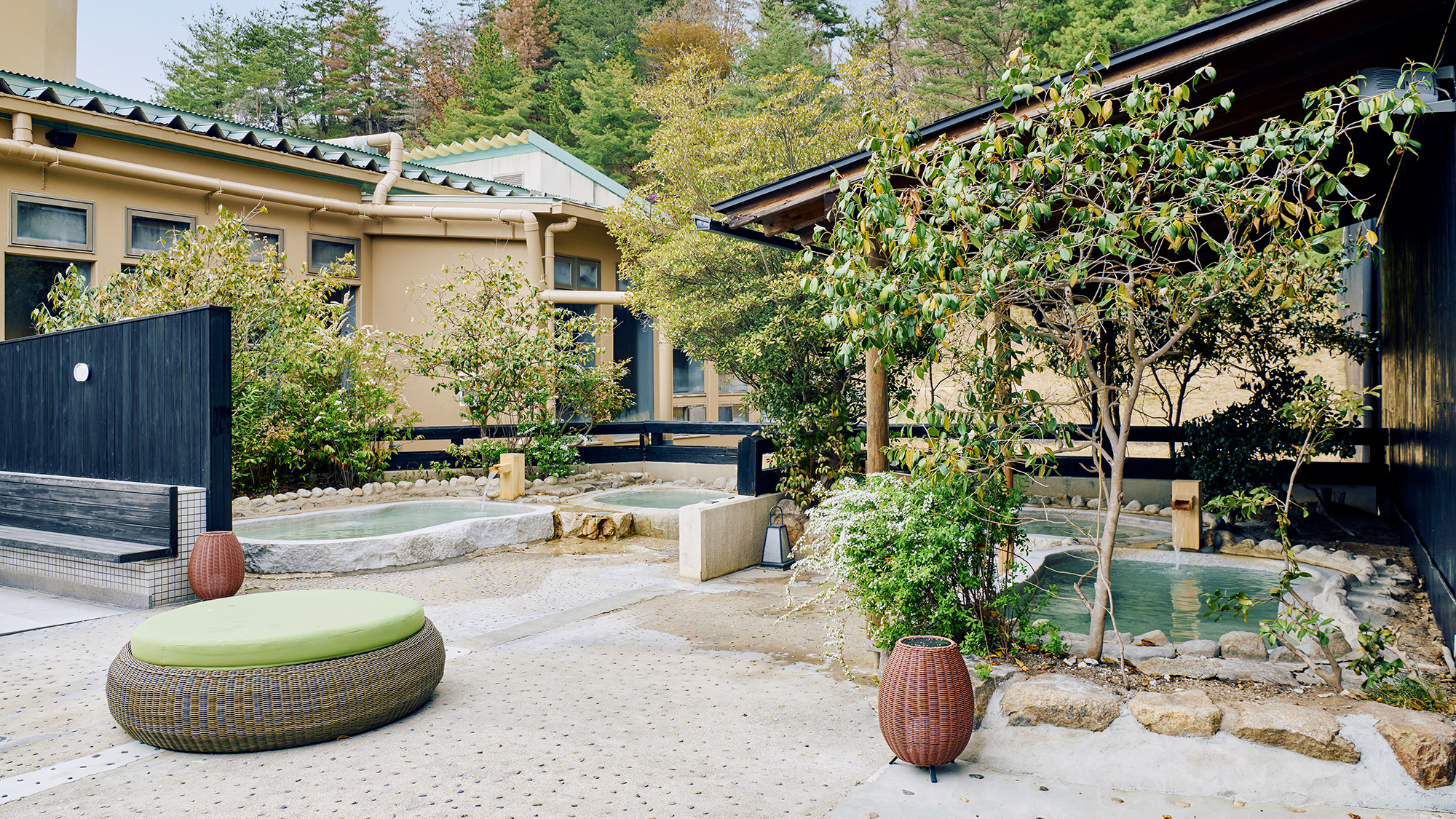 ★１【スパエリア-るり湯-】［露天風呂］