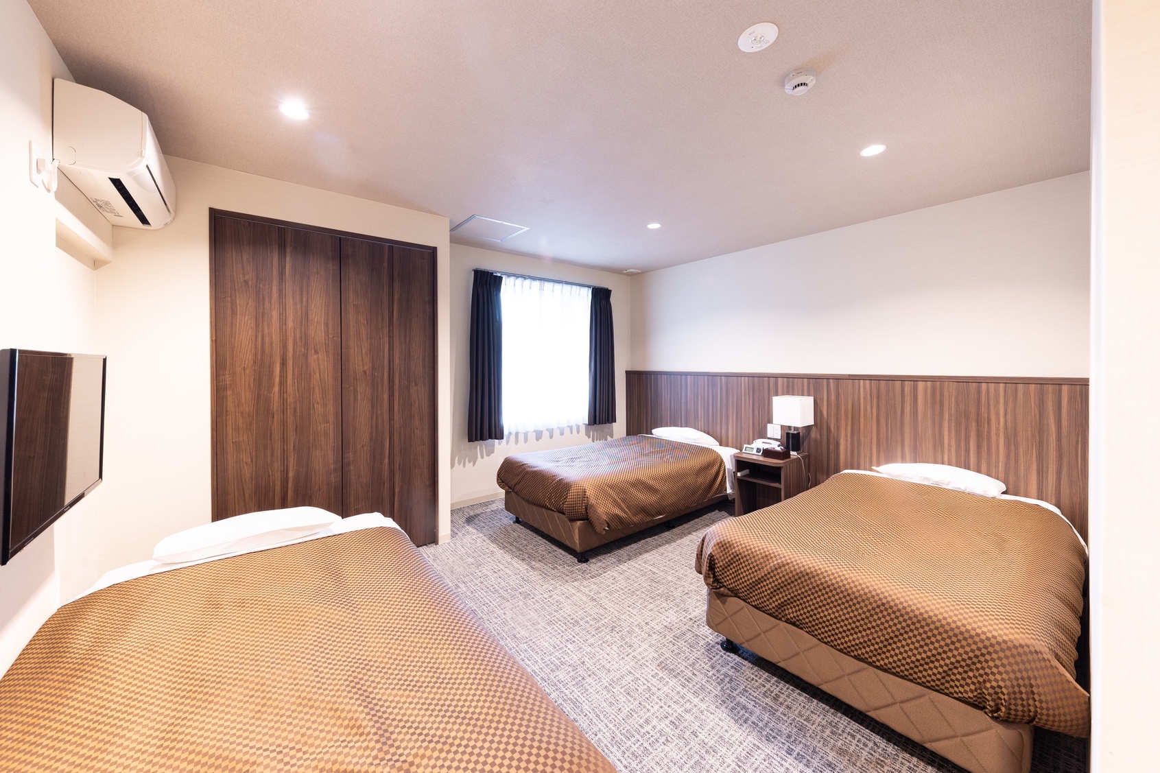 【翌15時チェックアウト】朝はゆっくり♪最大24時間ステイ！大阪観光にもおすすめ＜素泊まり＞