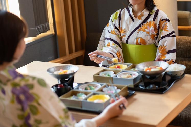 「京のおばんざい」と、ミニビュッフェの朝食