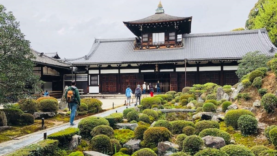 【東福寺 光明院】　庭園が美しいので、写真映えすること間違いなし♪