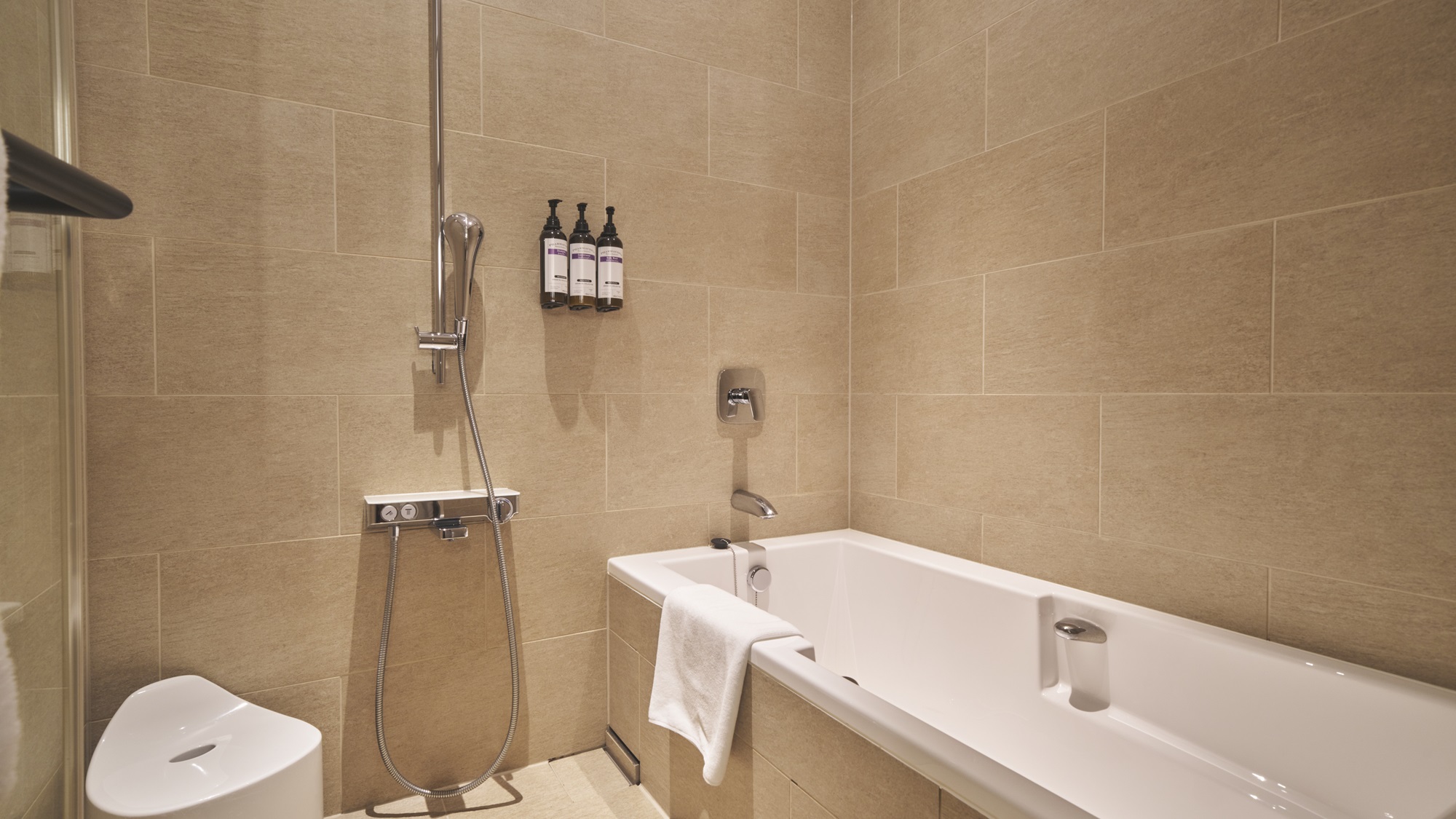 【2ベッドルームビーチハウス キング，ツイン】バスルーム