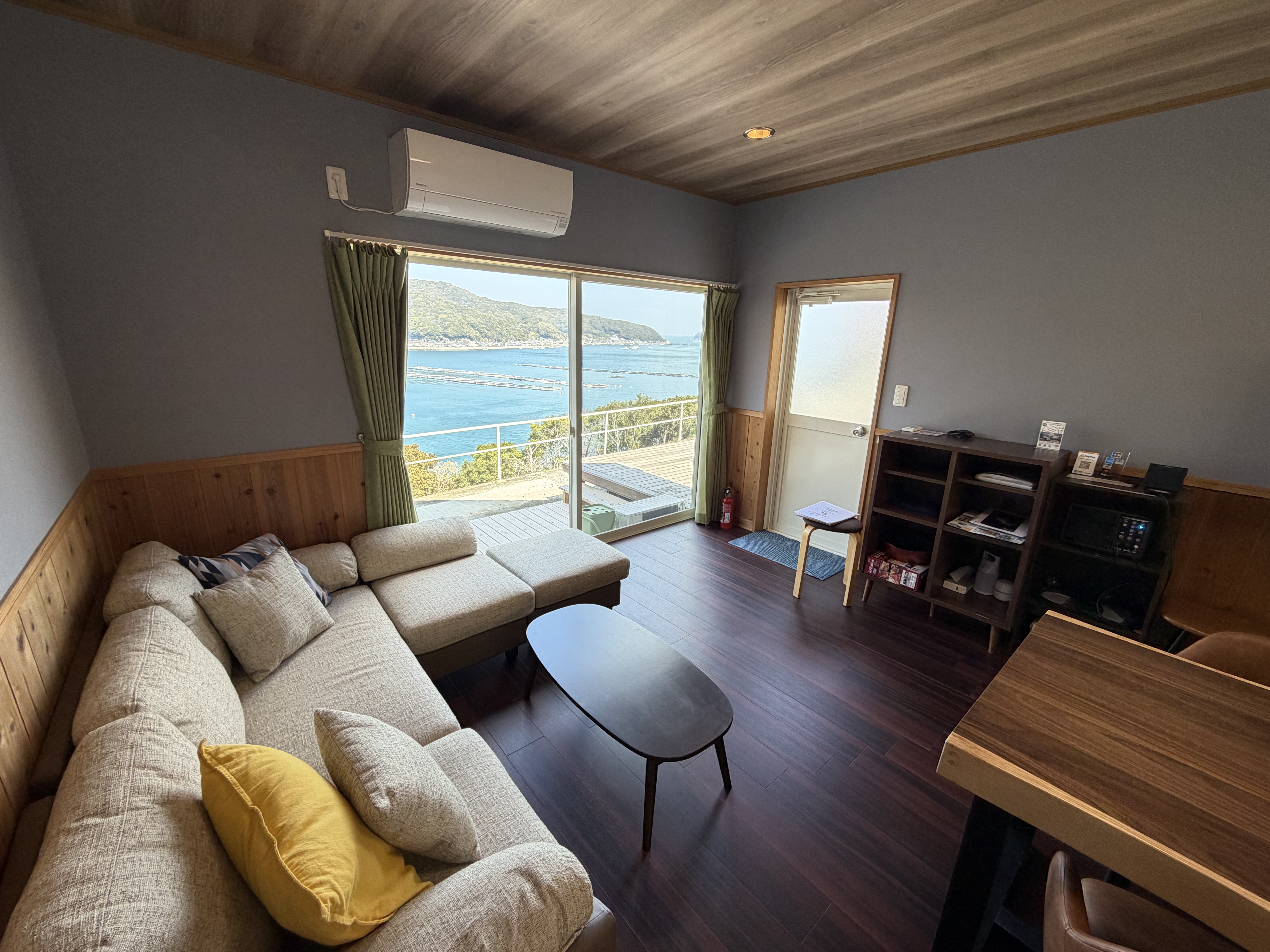 リビングソファー