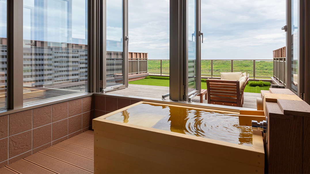 ★ 1室限定 ★■温泉・半露天檜風呂付+テラス■太平洋ビュー