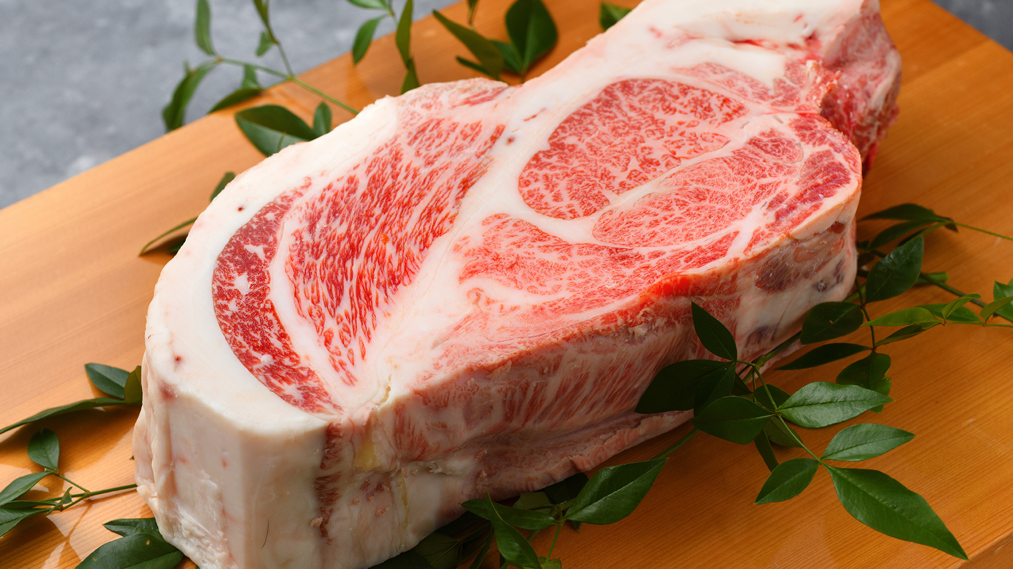 素材へこだわり、良質な肉のみを使用。最適な調理法でご提供いたします。