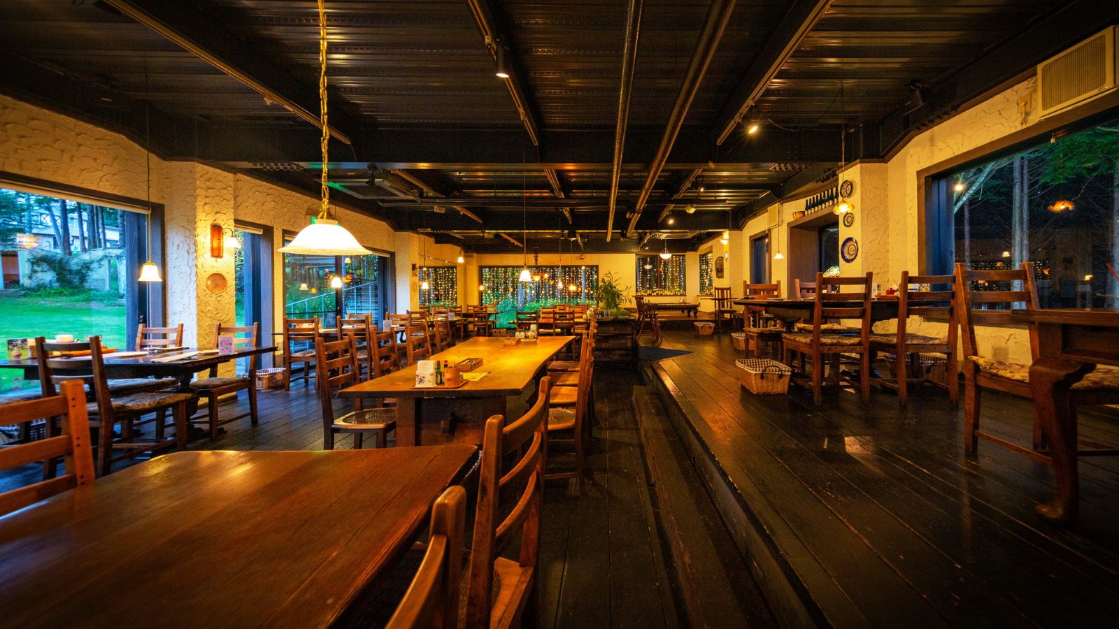 落ち着いた雰囲気のレストランです