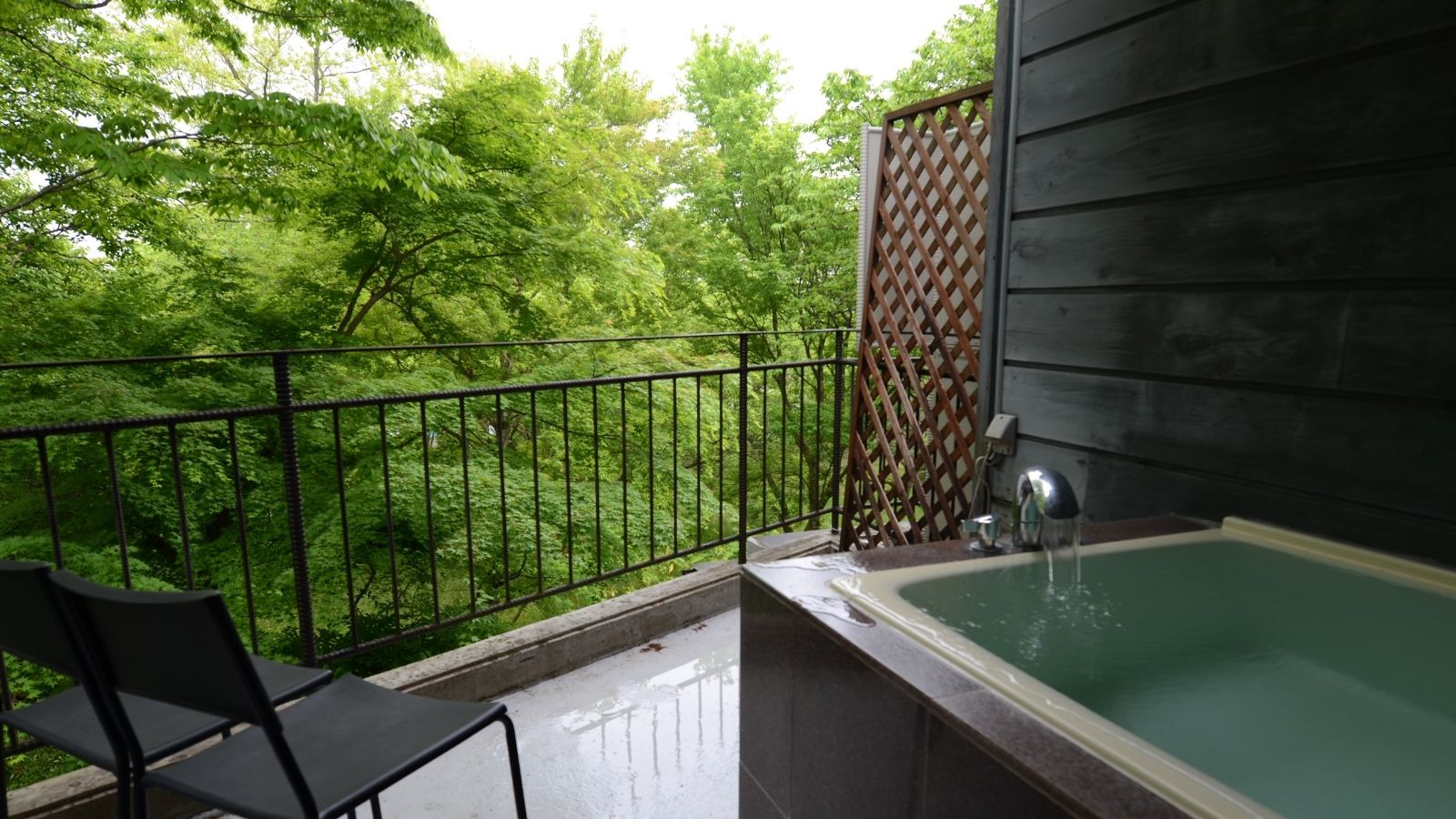 【露天風呂付き】和洋室＜フォレストビュー＞13畳+広縁+テラス付