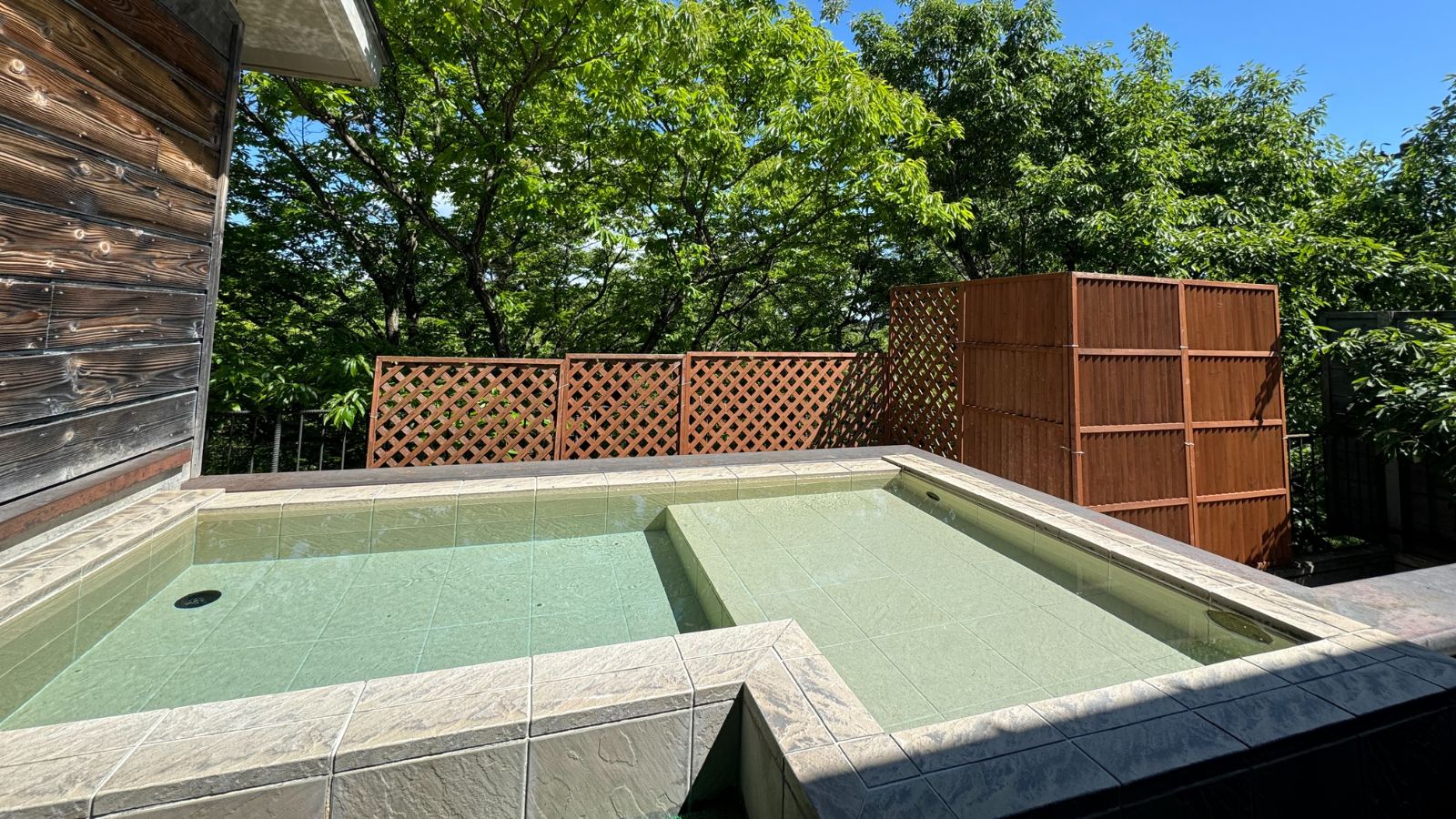 大自然を満喫できる雲上露天風呂