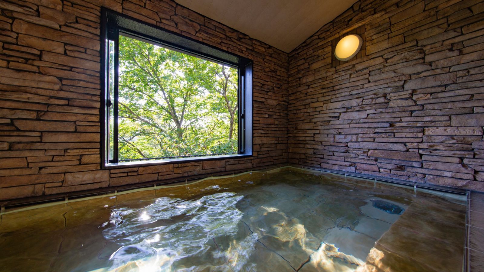 大浴場「内湯」