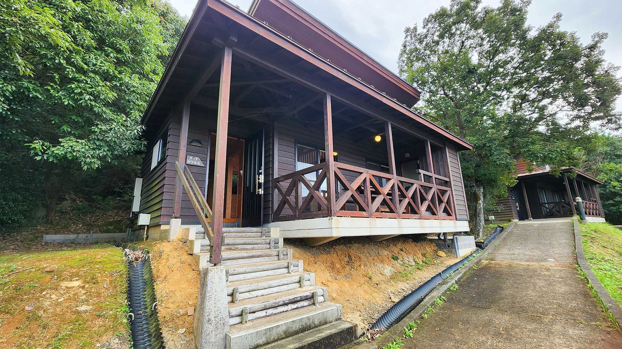 【楽天スーパーSALE】【1棟貸し】静寂な森の中。手軽にキャンプ気分が楽しめるバンガローへ