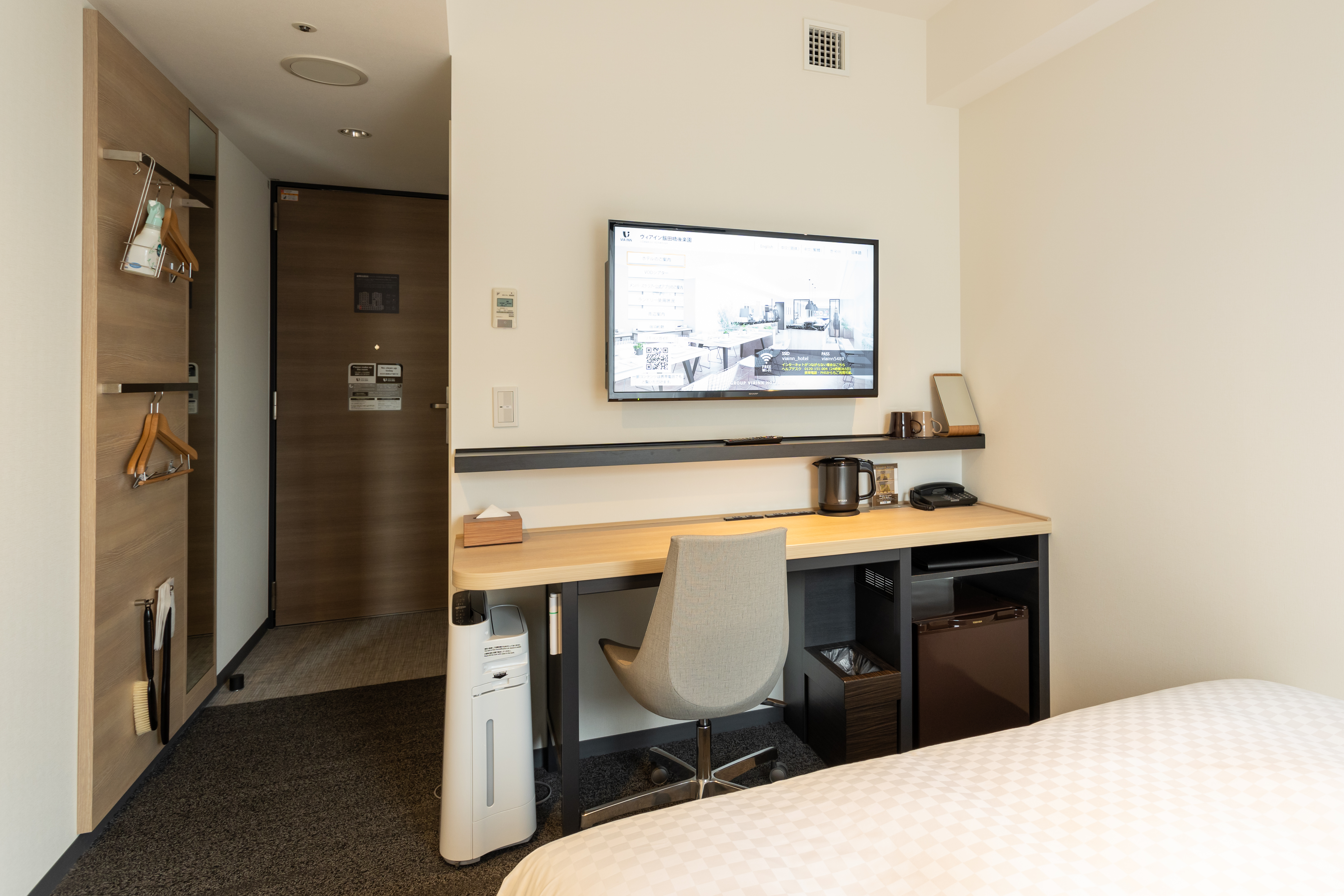 デラックスシングル(16㎡ / 140cmサイズベッド)