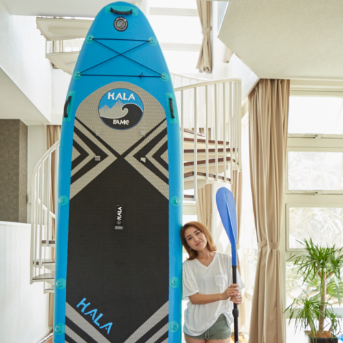 サップの貸出もございます。（貸出無料）のんびり海を楽しんでください♪