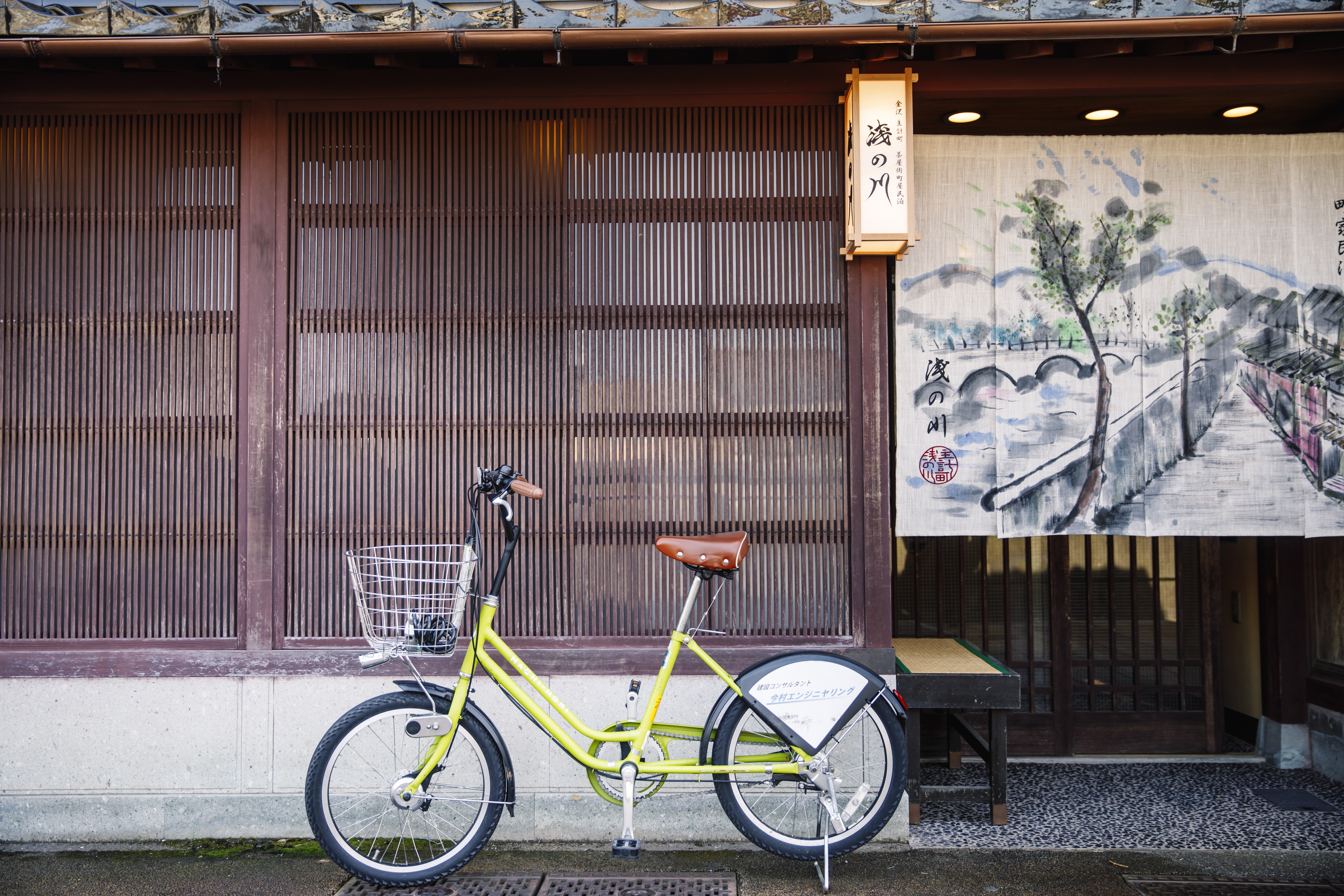浅の川正面自転車