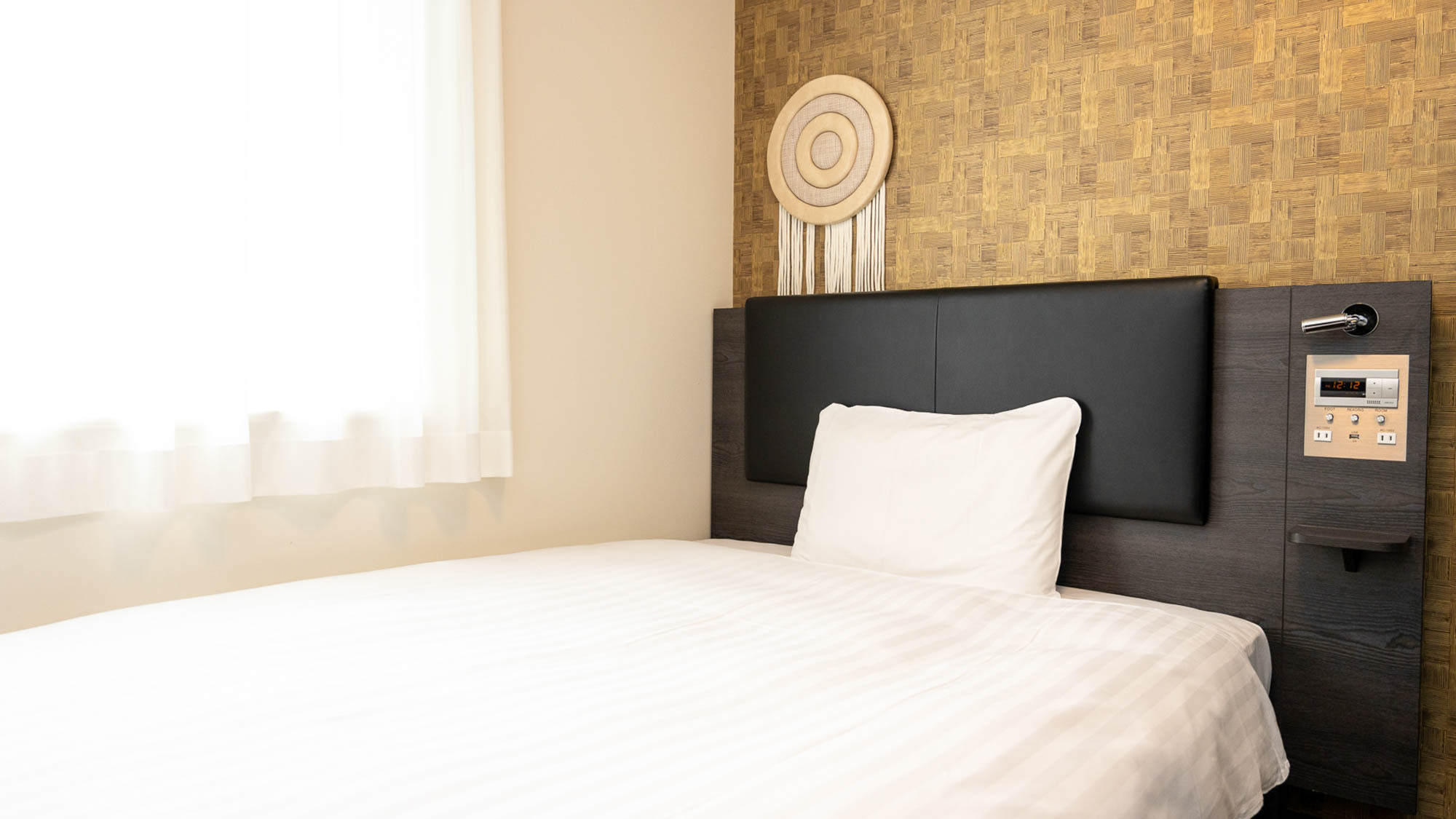 【ダブルスタンダード】客室の一例