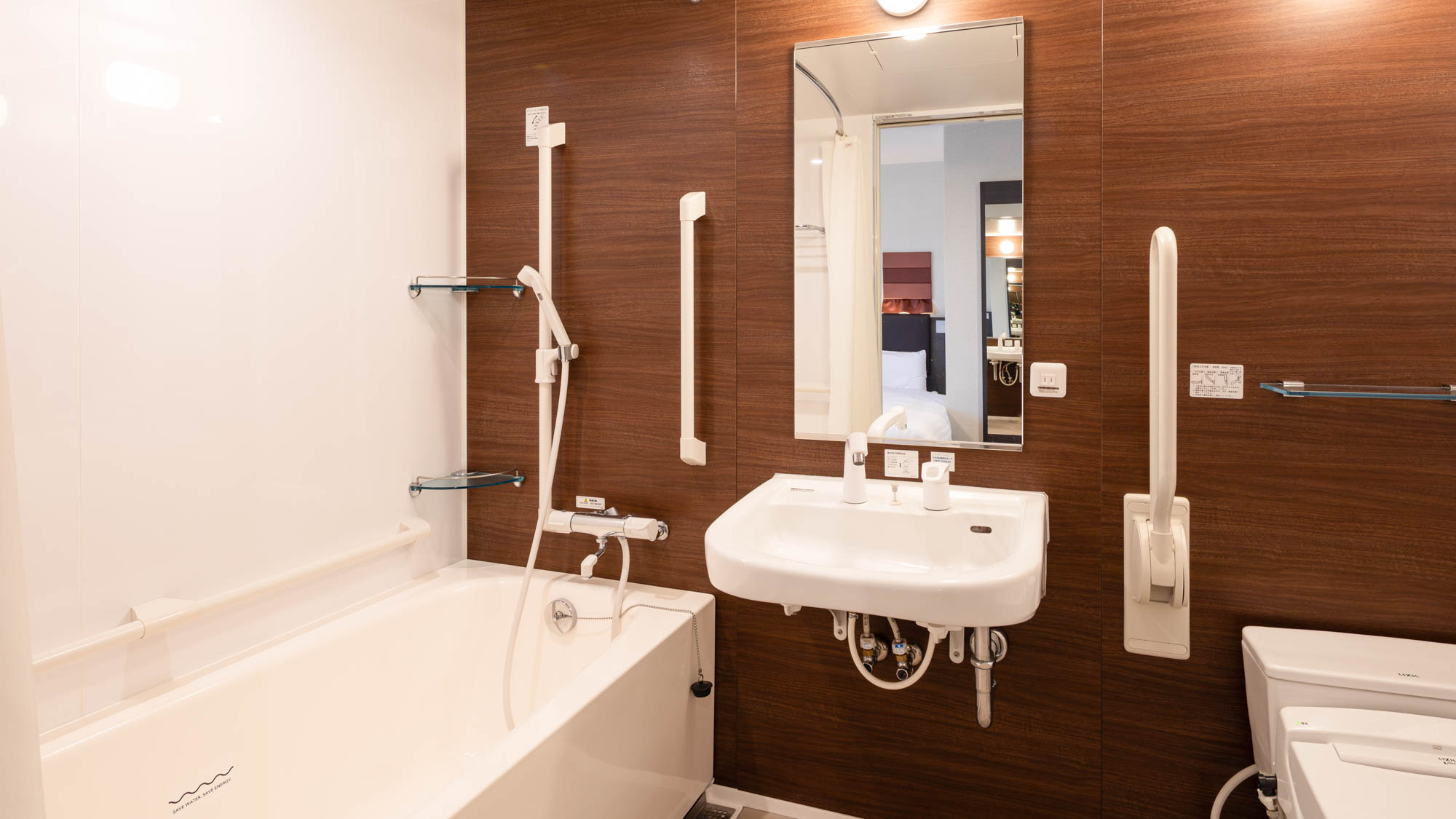 【ユニバーサルルーム】客室の一例