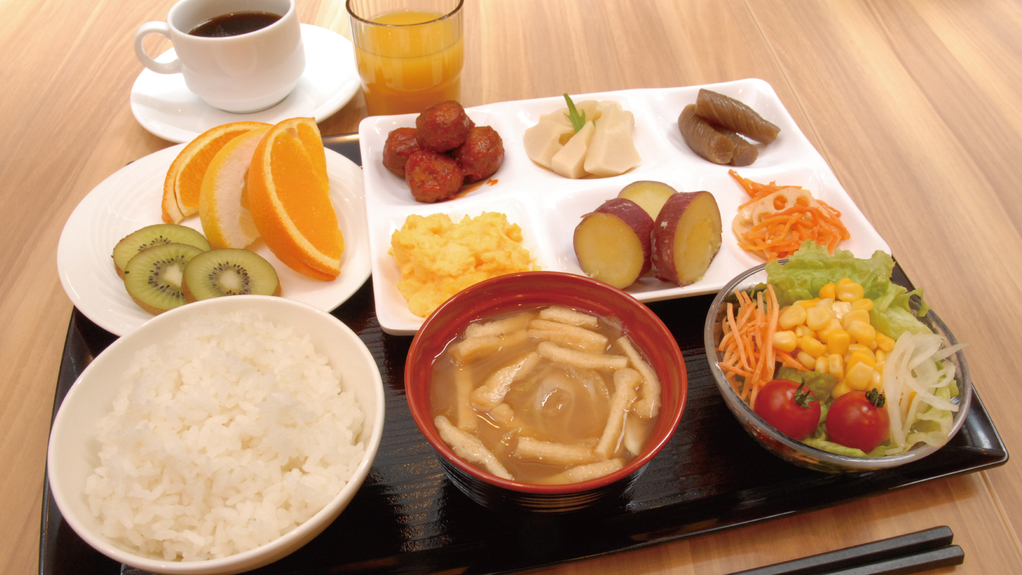 【朝食盛り付け例】