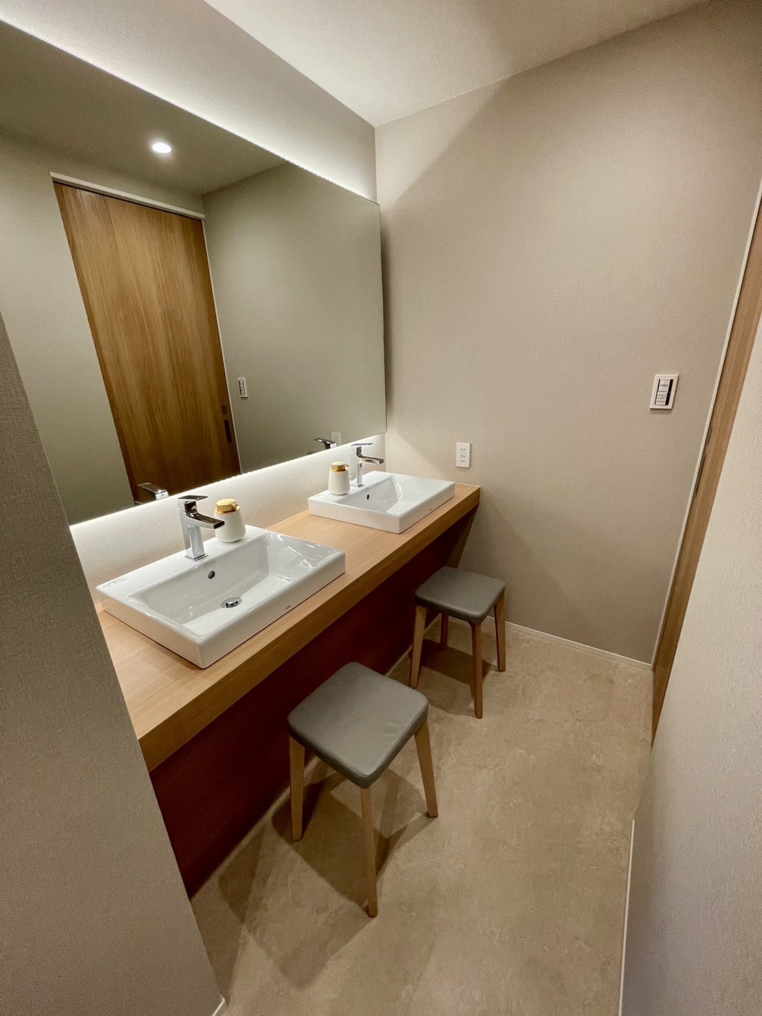 【ジャパニーズウエスタンルーム　洗面所】