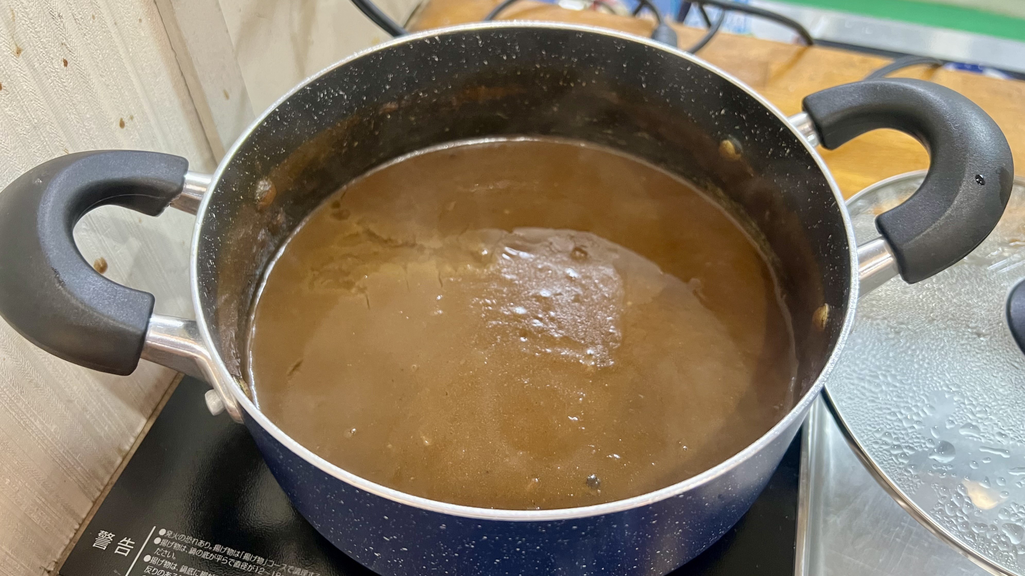 【朝カレー】ごはんとともにお代わり無料です！