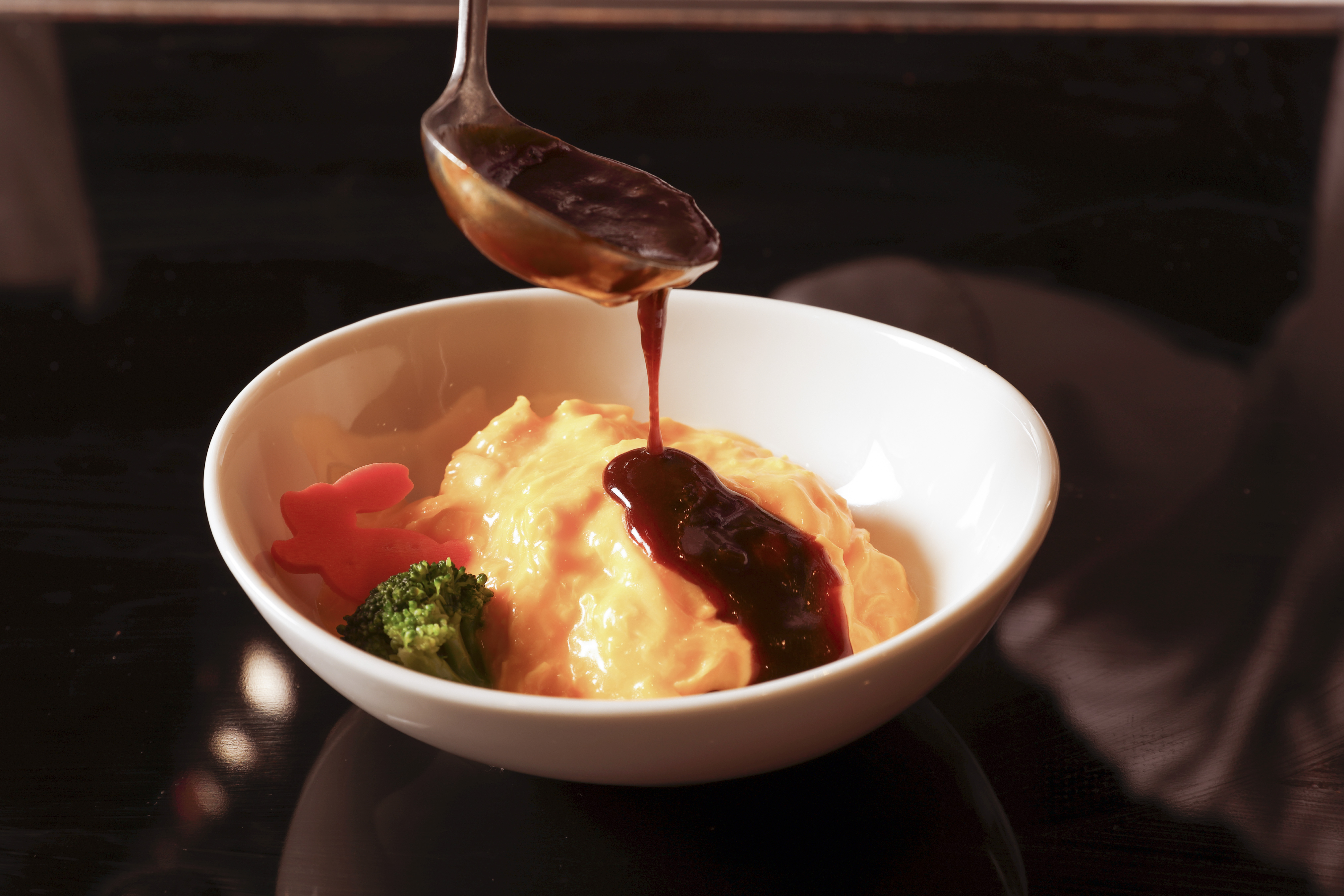 【夕食ブッフェ】「オムライス デミグラスソース」イメージ