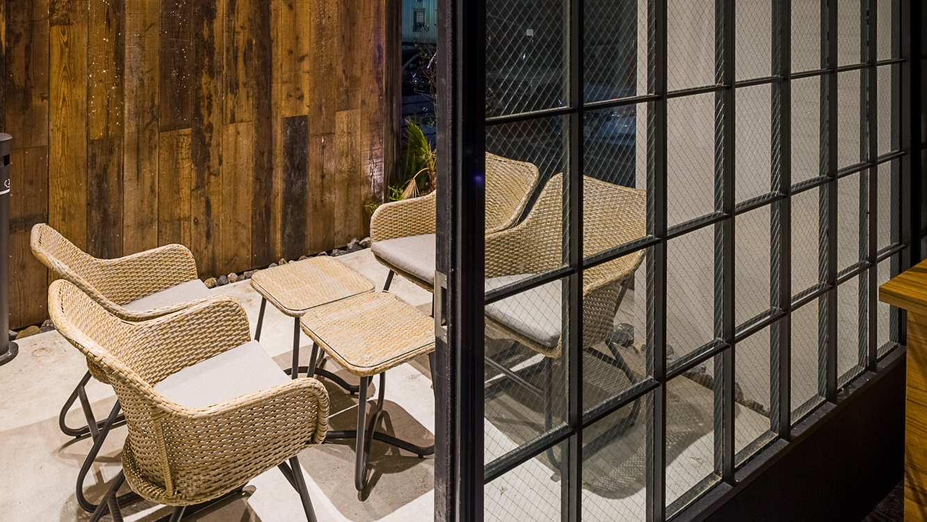 ご朝食会場　複数人用の席