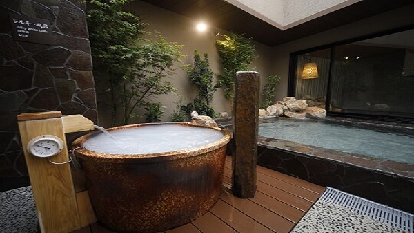 ◆女性シルキー壺風呂（湯温：39～40℃）