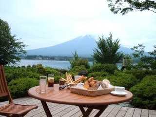 湖畔のパン工房『レイク・ベイク』
