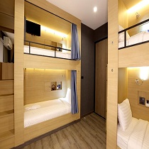 6 bunk bed shared bathroom