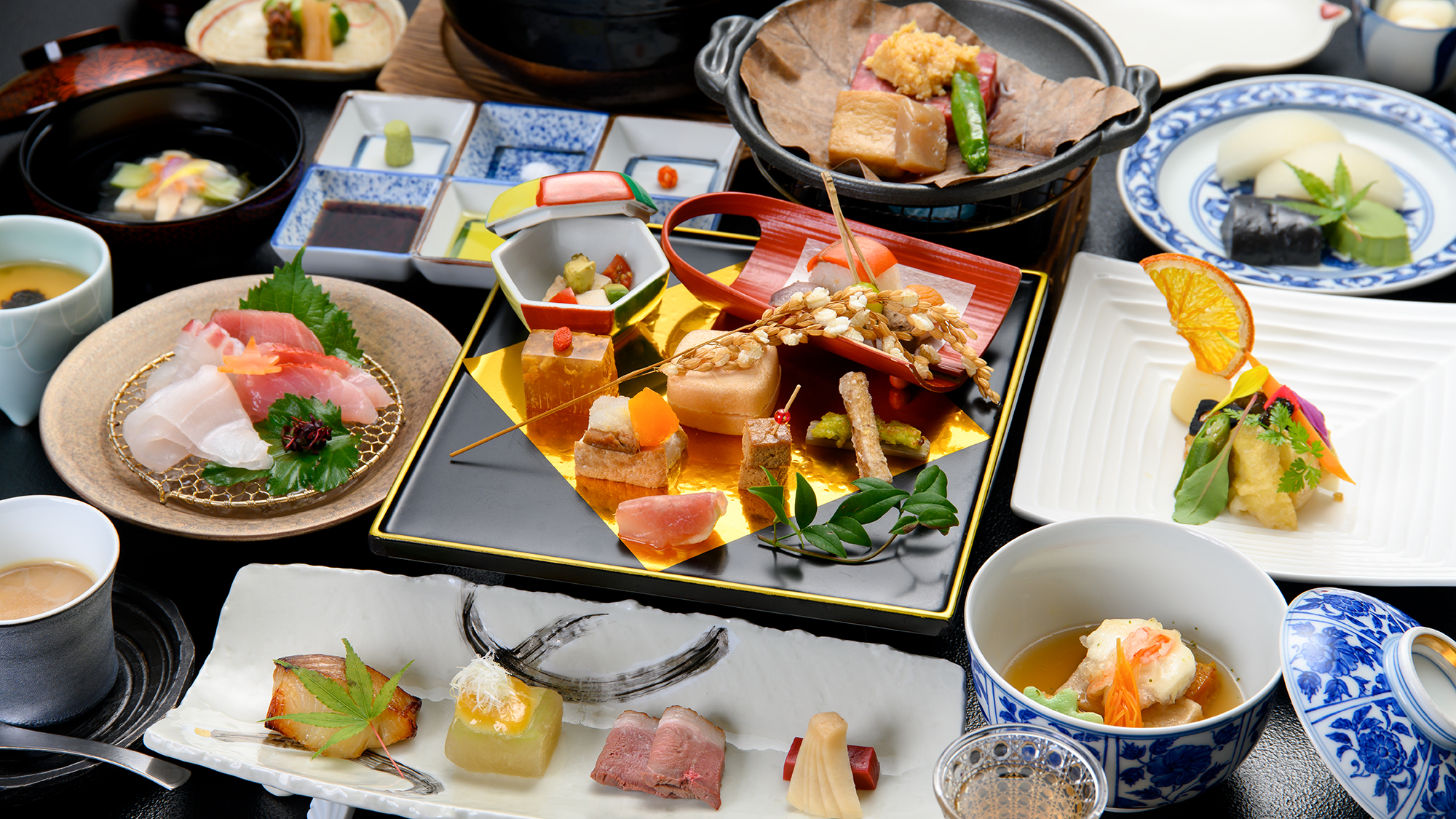 【ご夕食】京懐石をベースにした古屋旅館オリジナル懐石/お献立は月替わり（一例）