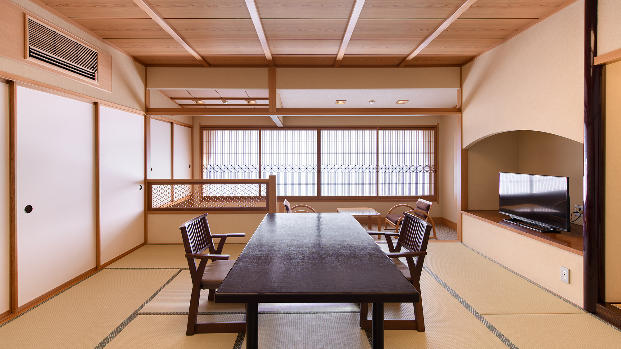 A【本館/54平米～】和室12.5畳+広縁(チェア付)温泉は大浴場派！（一例）