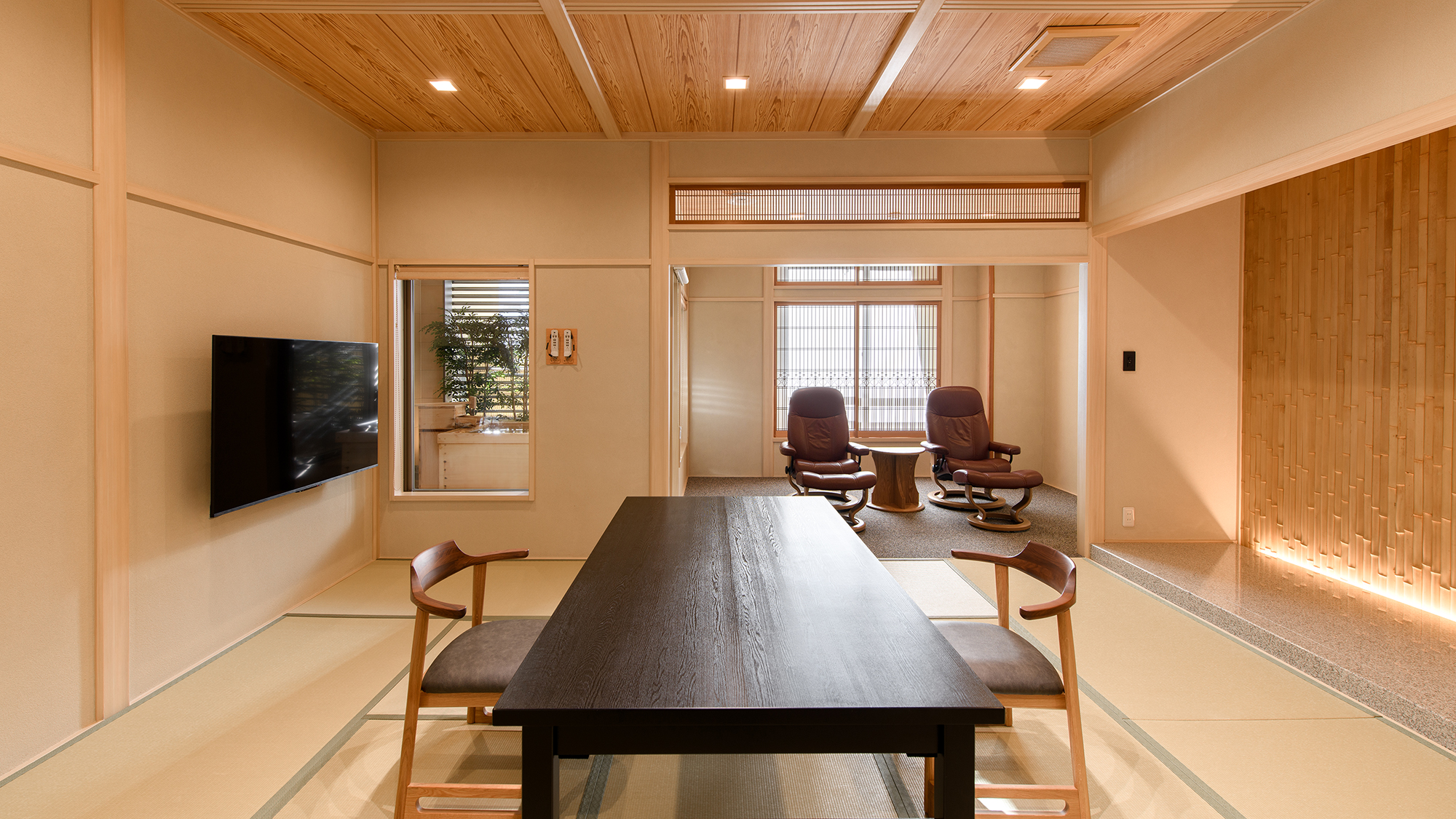 L【本館/68平米～】和室13.5畳＋檜の源泉室内露天風呂付き（一例）