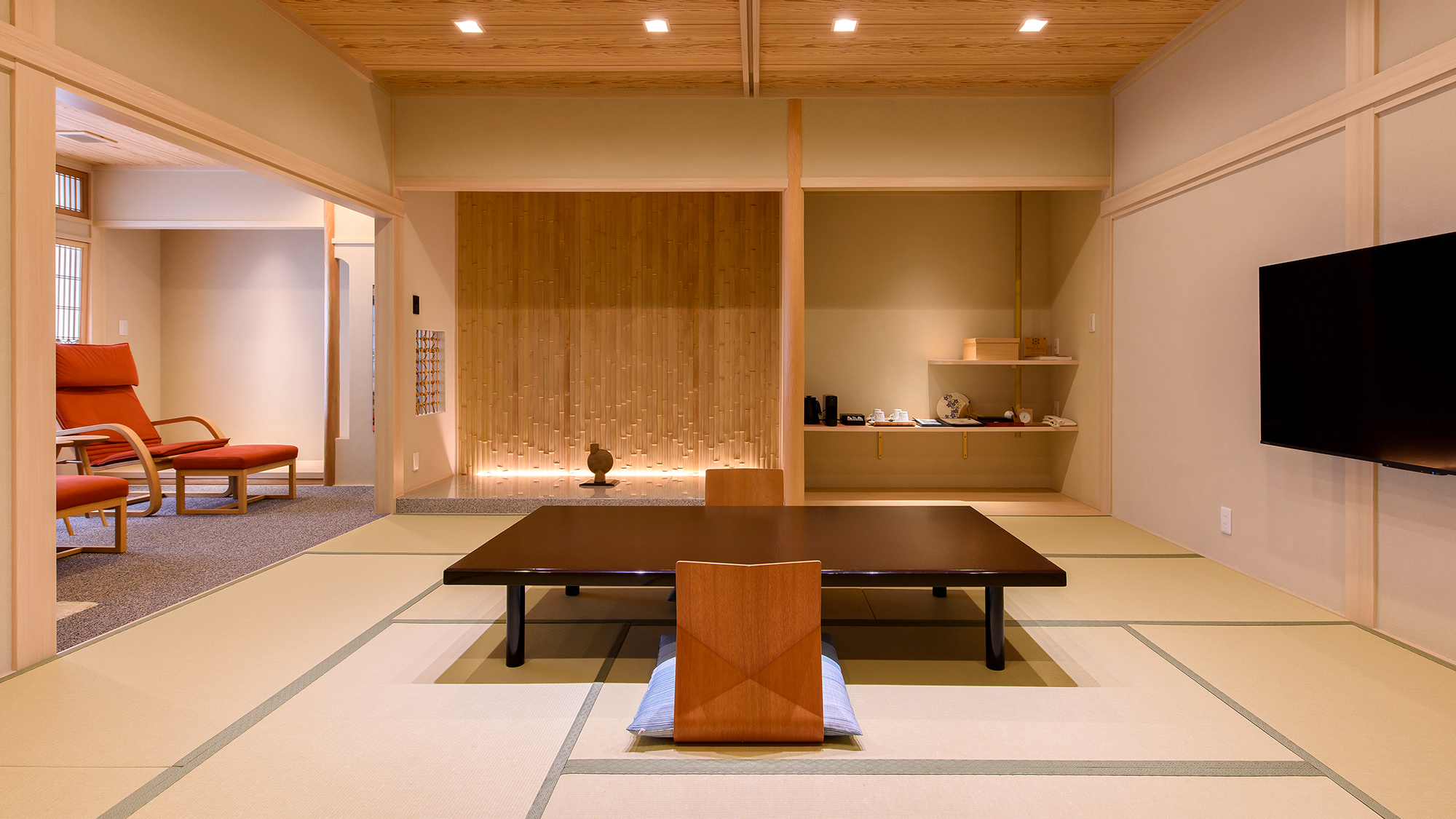 L【本館/68平米～】和室13.5畳＋檜の源泉室内露天風呂付き（一例）