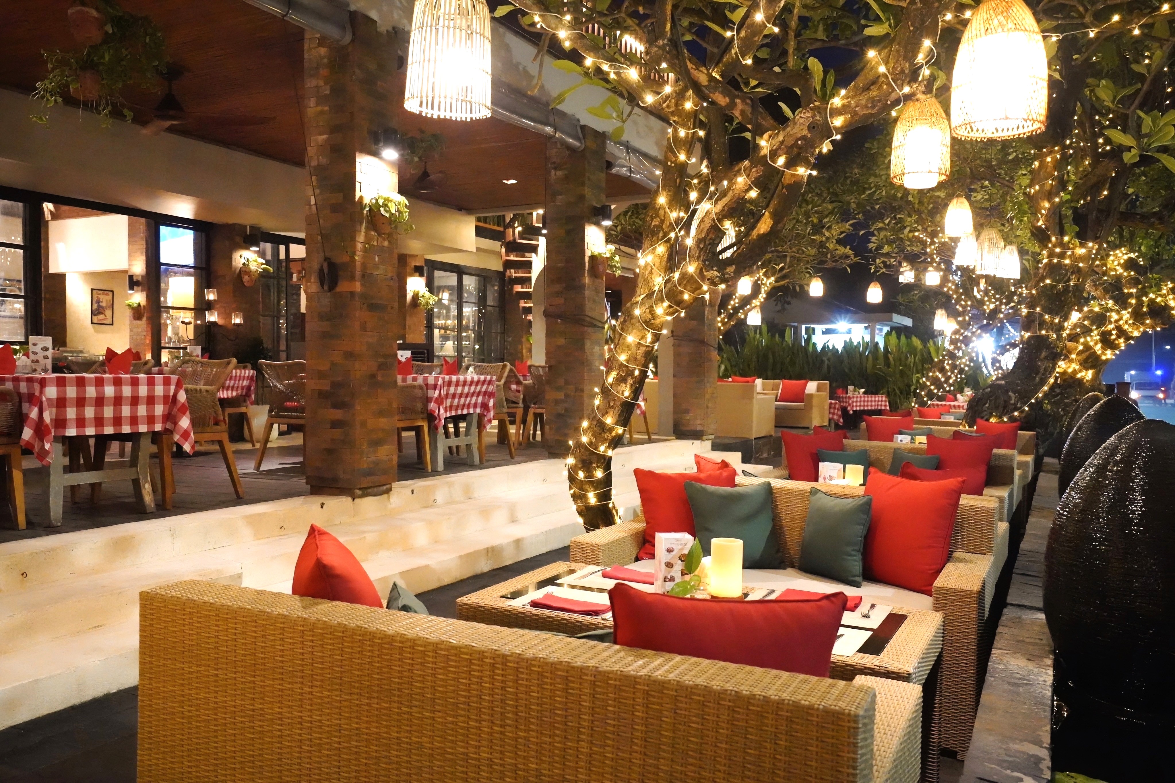 ロッソヴィヴォ『Rosso Vivo』レストラン