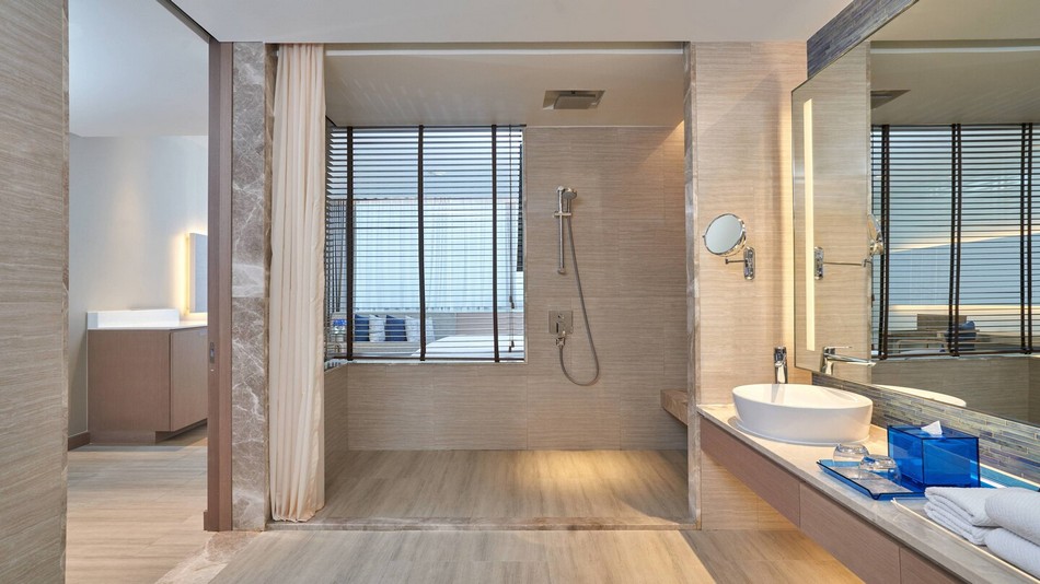 アクセシブル バスルーム – 車椅子で入れるシャワー室 