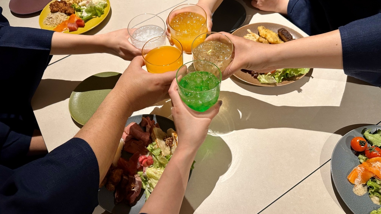 【オールインクルーシブ】大切な友人と赤べこと過ごす卒業たびプラン＜夕朝食・ラウンジアクセス付＞