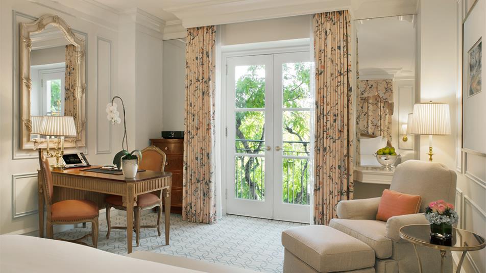 デラックスルーム