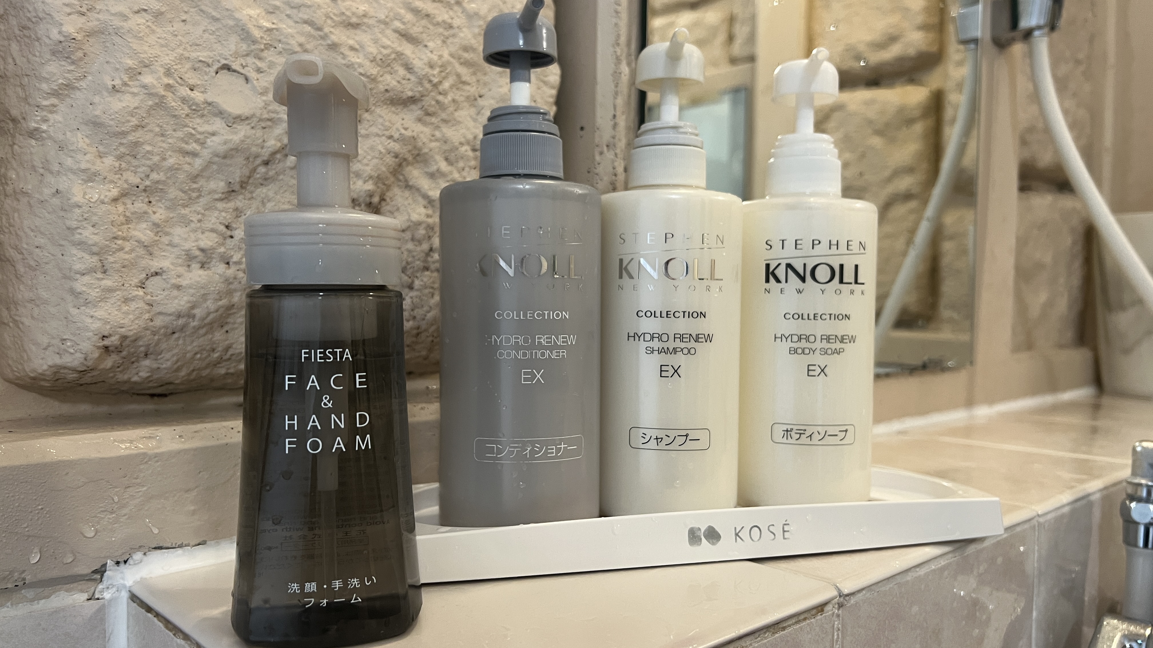 女性浴場内ボディソープ・シャンプー・コンディショナー